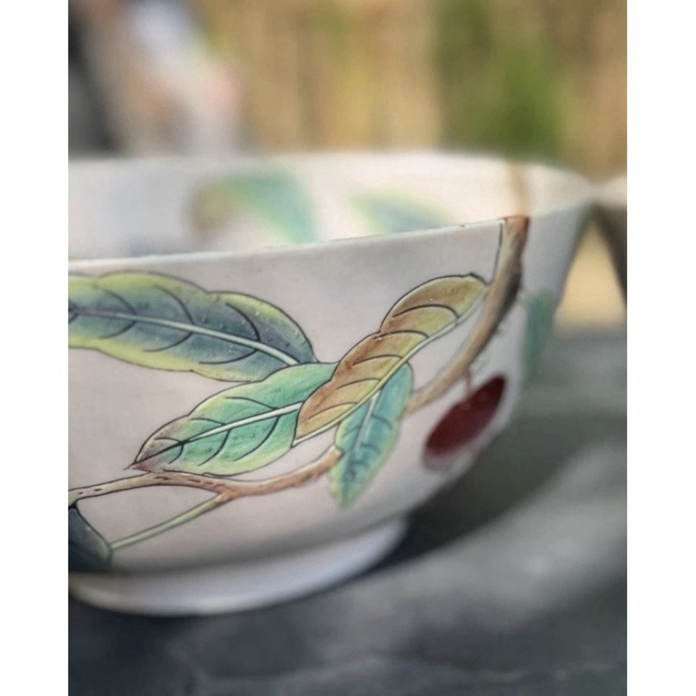 Vintage Chinoiserie Porcelain Fruit Bowl Butterfly Berry Botanical Large - Picture 4 of 12